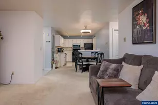 4000 Carman Dr, Lake Oswego, OR 97035 - Photo 7