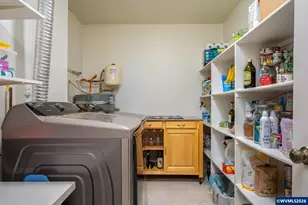 4000 Carman Dr, Lake Oswego, OR 97035 - Photo 23