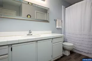 4000 Carman Dr, Lake Oswego, OR 97035 - Photo 21