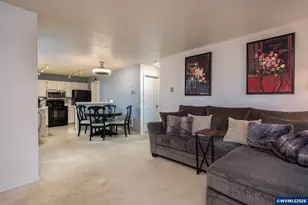 4000 Carman Dr, Lake Oswego, OR 97035 - Photo 5