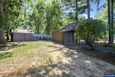 36824 Edgemont Dr, Lebanon, OR 97355 - Photo 27