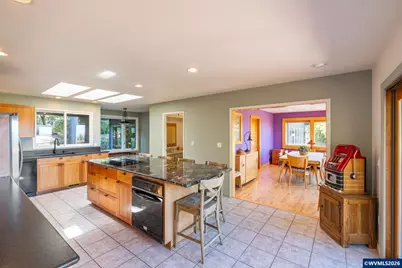 36824 Edgemont Dr, Lebanon, OR 97355 - Photo 13