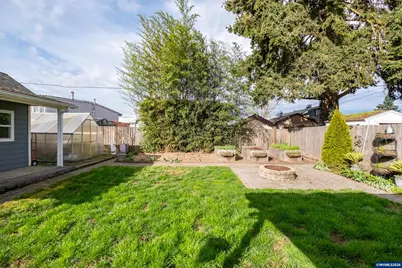 910 Ermine St SE, Albany, OR 97322 - Photo 41