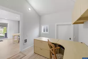 910 Ermine St SE, Albany, OR 97322 - Photo 31