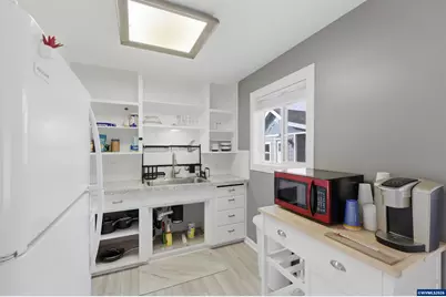 910 Ermine St SE, Albany, OR 97322 - Photo 11