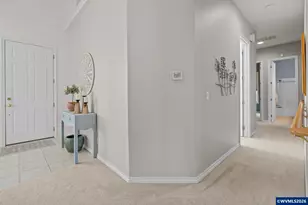 819 Hazeltine Ave SE, Salem, OR 97306 - Photo 3