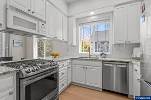 819 Hazeltine Ave SE, Salem, OR 97306 - Photo 19