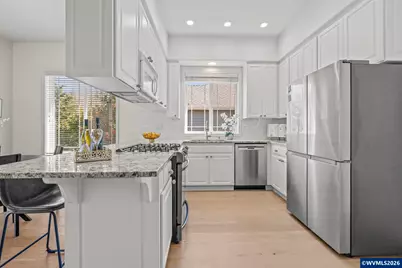 819 Hazeltine Av SE, Salem, OR 97306 - Photo 15