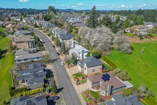 819 Hazeltine Ave SE, Salem, OR 97306 - Photo 45