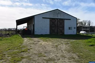 68499 Kunze Ln, Boardman, OR 97818 - Photo 17