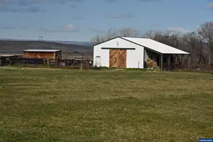 68499 Kunze Ln, Boardman, OR 97818 - Photo 9