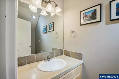 903 Eisenhower Dr NW, Salem, OR 97304 - Photo 9