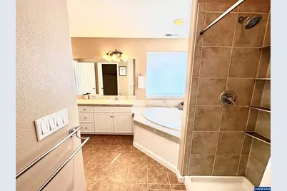 903 Eisenhower Dr NW, Salem, OR 97304 - Photo 25