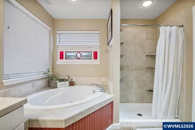 903 Eisenhower Dr NW, Salem, OR 97304 - Photo 23