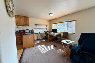 305 N Broad St, Weston, OR 97886 - Photo 7