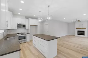 240 North Ave, Brownsville, OR 97327 - Photo 11