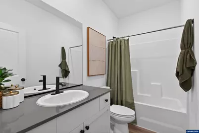 1065 Clemson St, Woodburn, OR 97071 - Photo 7