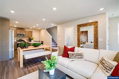 841 Sifuentez Ct, Woodburn, OR 97071 - Photo 15