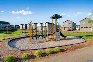 841 Sifuentez Ct, Woodburn, OR 97071 - Photo 29