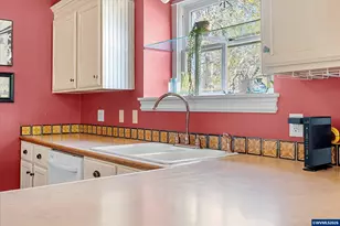 1757 Chemeketa St NE, Salem, OR 97301 - Photo 13