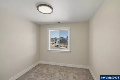 608 NE Kerns Dr, Dallas, OR 97338 - Photo 27