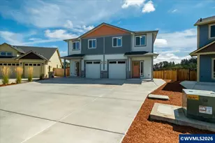 608 NE Kerns Dr, Dallas, OR 97338 - Photo 3