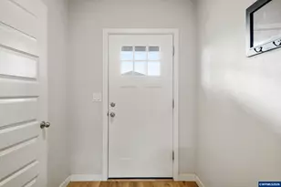 800 River Ave, Brownsville, OR 97327 - Photo 5