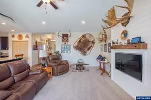 370 W Joy St, Lebanon, OR 97355 - Photo 5