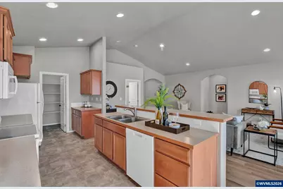 2828 Lucia Ct NW, Albany, OR 97321 - Photo 3