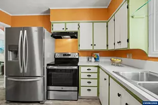 345 23rd St N, Salem, OR 97301 - Photo 15