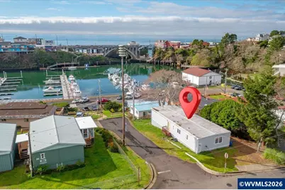 185 SE Bayview Av, Depoe Bay, OR 97341 - Photo 3