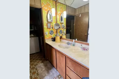 185 SE Bayview Av, Depoe Bay, OR 97341 - Photo 13