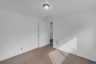 3026 Ella Ln NE, Salem, OR 97305 - Photo 19