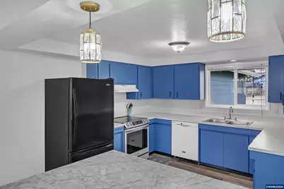 3026 Ella Ln NE, Salem, OR 97305 - Photo 11