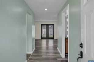 3026 Ella Ln NE, Salem, OR 97305 - Photo 5