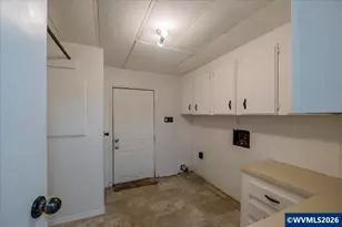 42069 Cut-Off Dr, Lebanon, OR 97355 - Photo 35