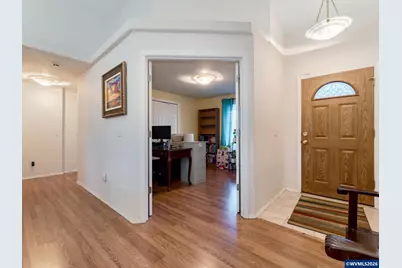 1869 Plateau St NE, Salem, OR 97305 - Photo 9