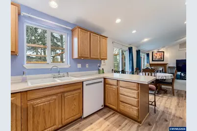 1869 Plateau St NE, Salem, OR 97305 - Photo 25