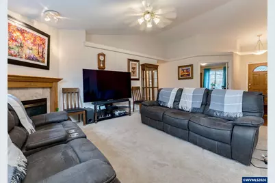 1869 Plateau St NE, Salem, OR 97305 - Photo 17