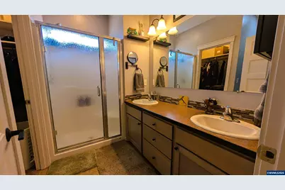 145 NE 71st St, Newport, OR 97365 - Photo 25