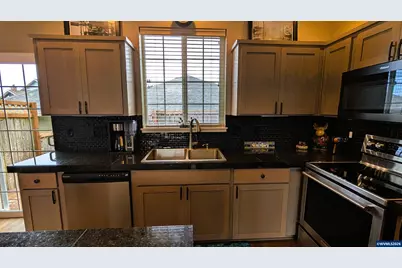 145 NE 71st St, Newport, OR 97365 - Photo 13