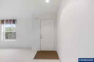 2120 Robins Ln SE, Salem, OR 97306 - Photo 7