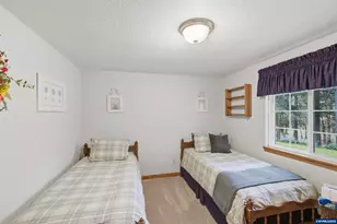 39692 Lacomb Dr, Lebanon, OR 97355 - Photo 35