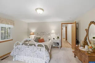 39692 Lacomb Dr, Lebanon, OR 97355 - Photo 27