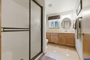 39692 Lacomb Dr, Lebanon, OR 97355 - Photo 37