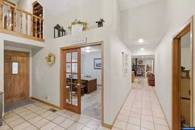 39692 Lacomb Dr, Lebanon, OR 97355 - Photo 13