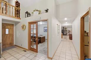 39692 Lacomb Dr, Lebanon, OR 97355 - Photo 13