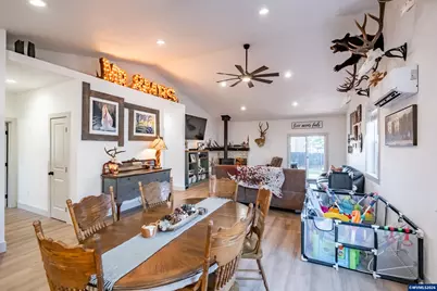 547 W 4th St, Coquille, OR 97423 - Photo 15