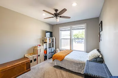 547 W 4th St, Coquille, OR 97423 - Photo 7