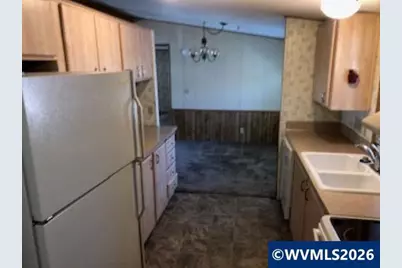 300 SE Lacreole #242 Dr, Dallas, OR 97338 - Photo 15